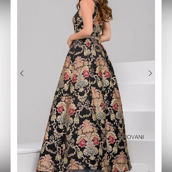 Jovani 48394 Metallic Floral Beaded Gown Size 6 Multi Color - Picture 4 of 15